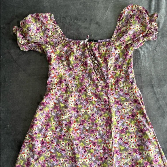 O.P.T One Pretty Time Go on A Date Floral Puff Sleeve Midi Dress L Smocked - Picture 6 of 14